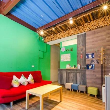 小黑琵416輕旅 Little Happy Hostel 台南 外观 照片