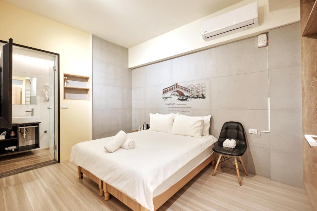 小黑琵416輕旅 Little Happy Hostel 台南 外观 照片